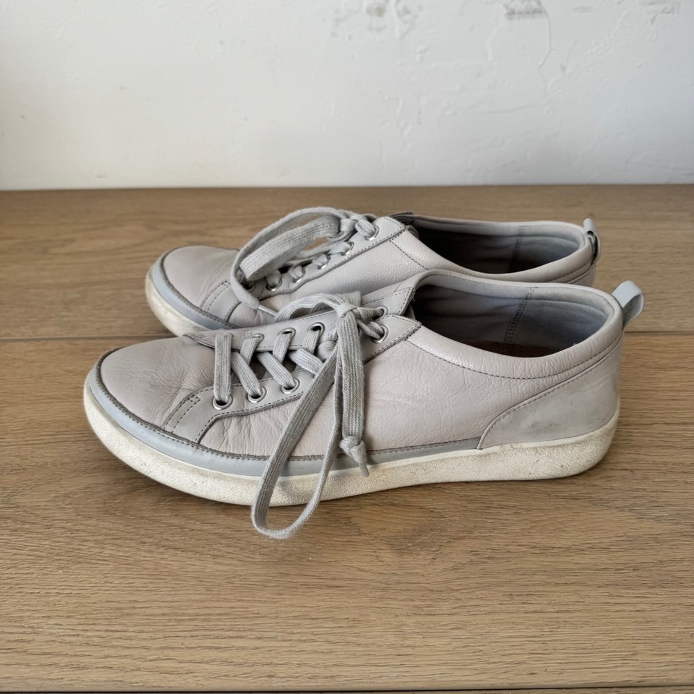 Vionic Winny Sneaker (Womens) - Picture 3 of 6